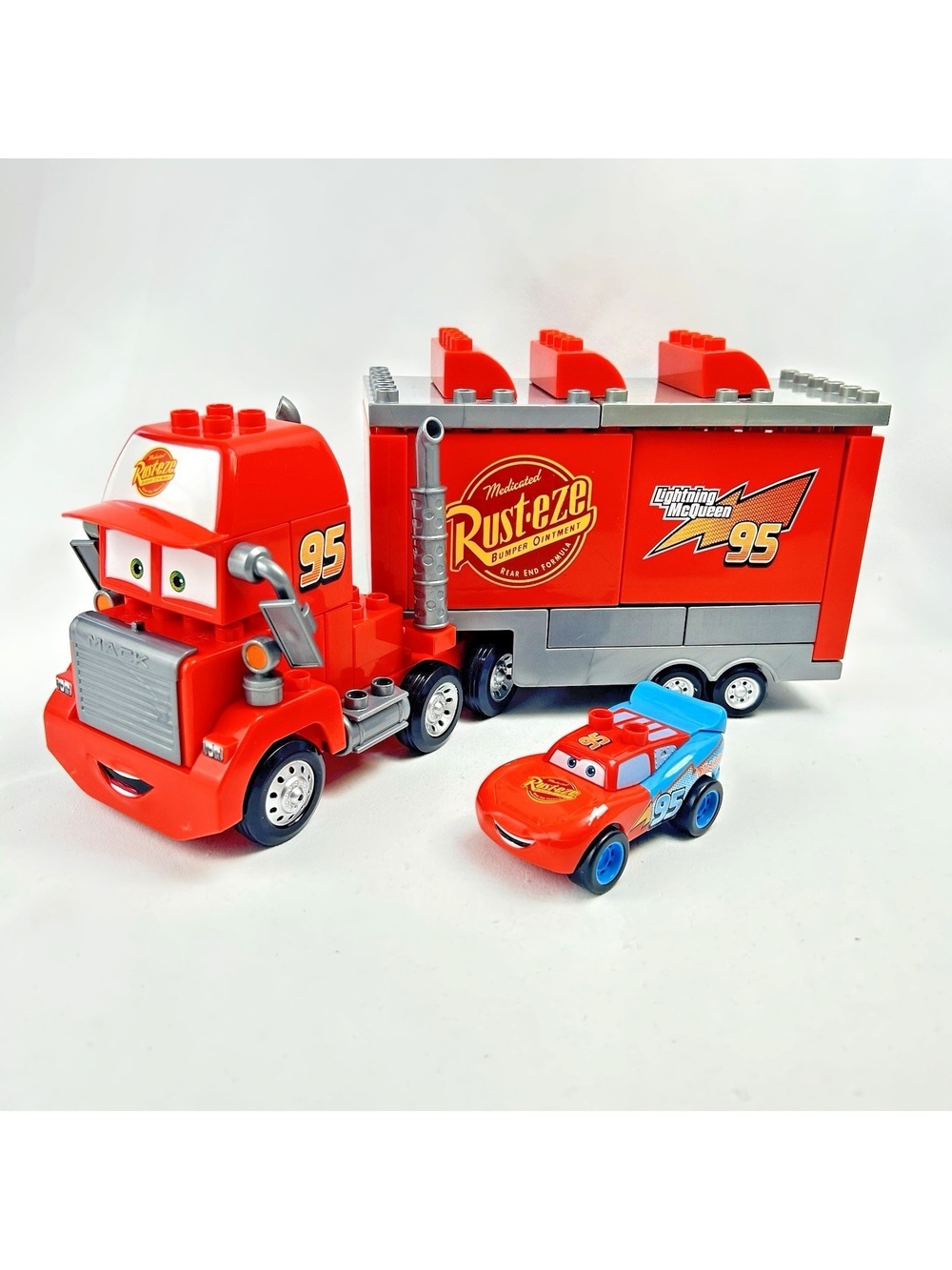 Mega Bloks Disney Pixar Cars Lightning McQueen & Hauler 7769 **Incomplete Read**